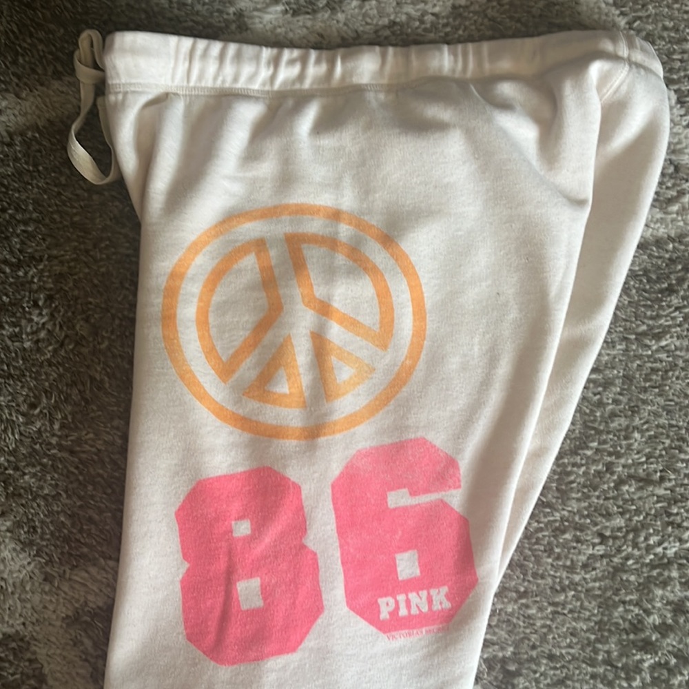 Vintage Victoria’s Secret off-white sweatpants. Very rare. Sz small low waist